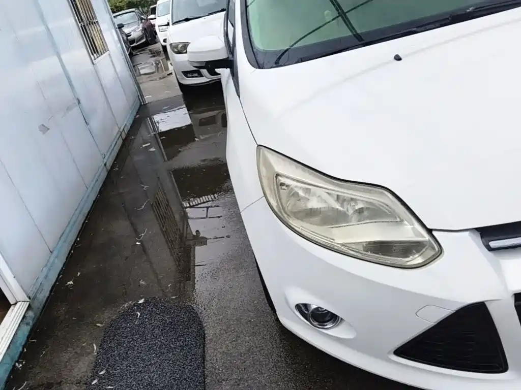 Ford Focus — миниатюра 11