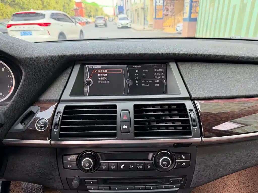 BMW X6 — миниатюра 6