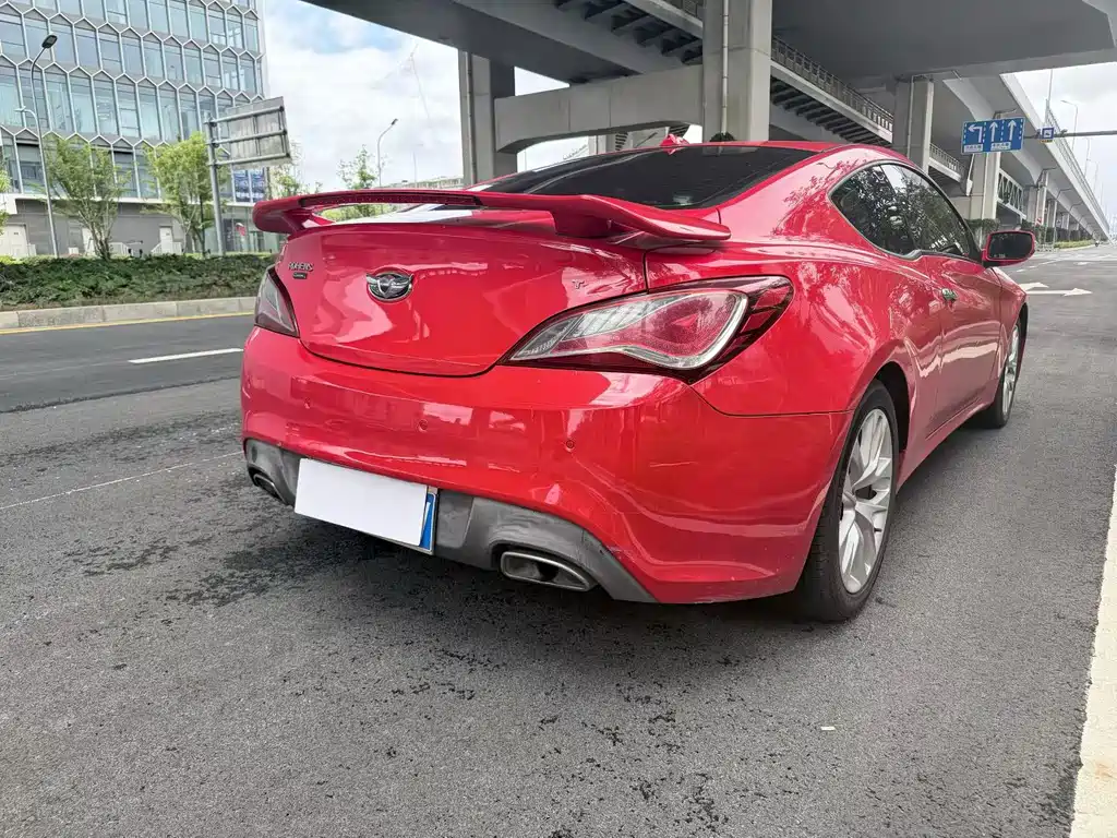 Hyundai Genesis Coupe — миниатюра 9