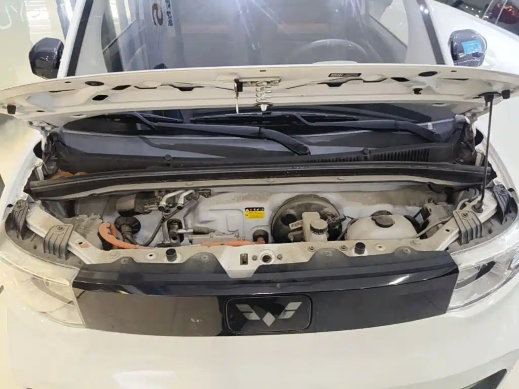 Wuling MINIEV — миниатюра 20