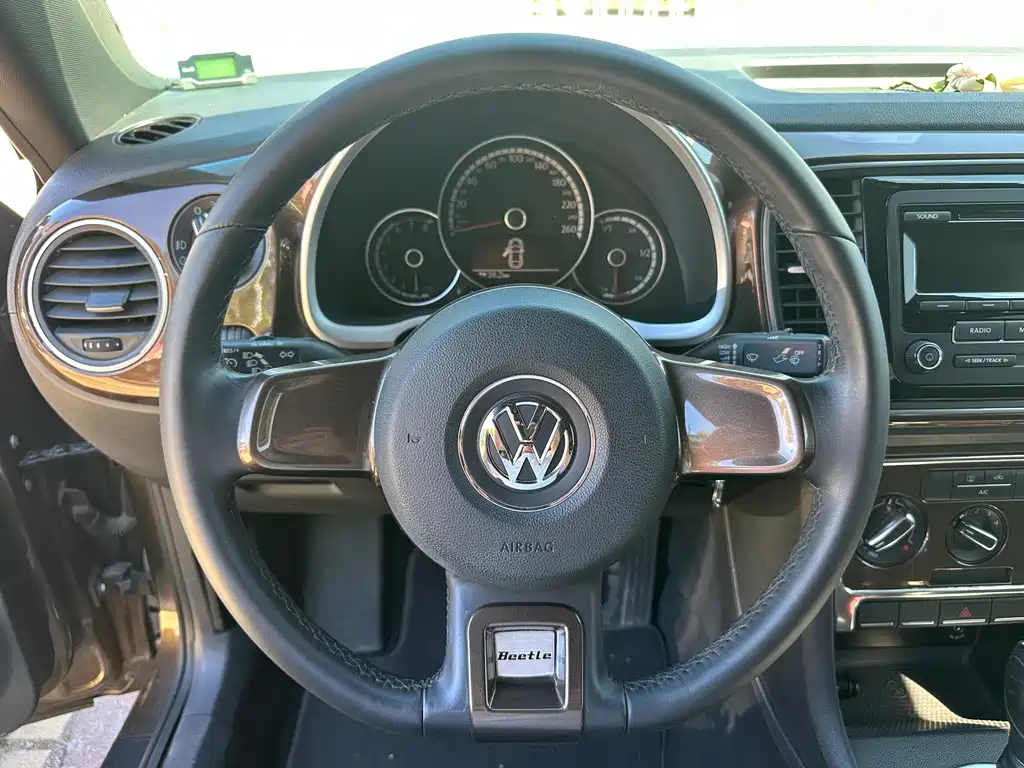 Volkswagen Beetle — миниатюра 9