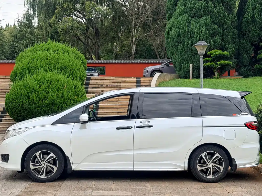 Honda Odyssey — миниатюра 8