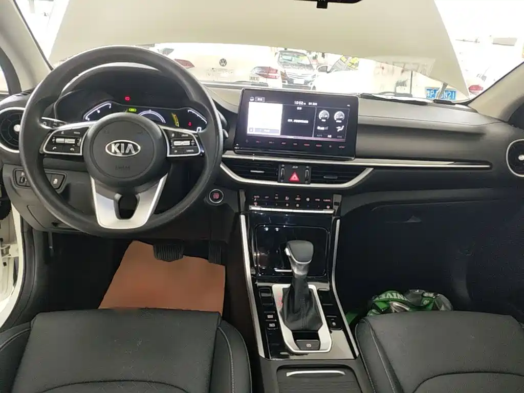 Kia K3 — миниатюра 10