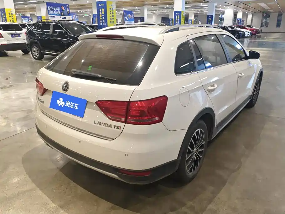 Volkswagen Cross Lavida — миниатюра 2