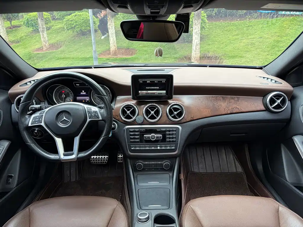 Mercedes-Benz GLA — миниатюра 14