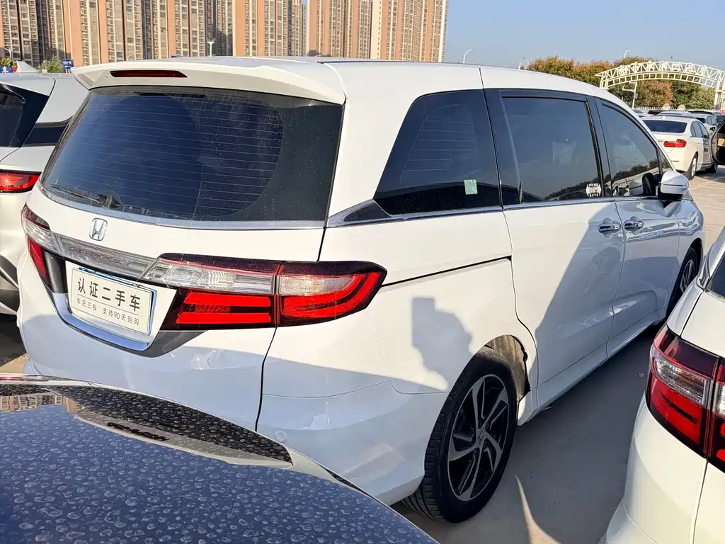 Honda Odyssey — миниатюра 6