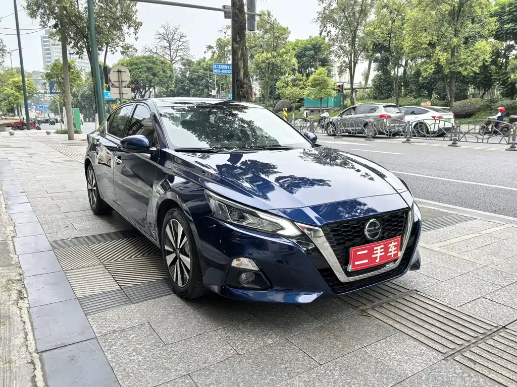 Nissan Altima 2019 2.0L XL Upper