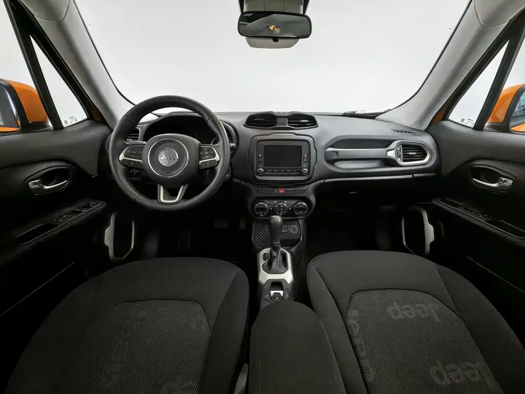 Jeep Renegade — миниатюра 5