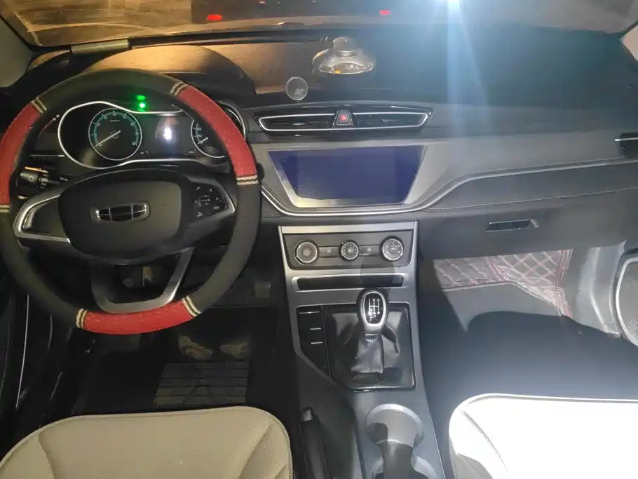 Geely Emgrand — миниатюра 12