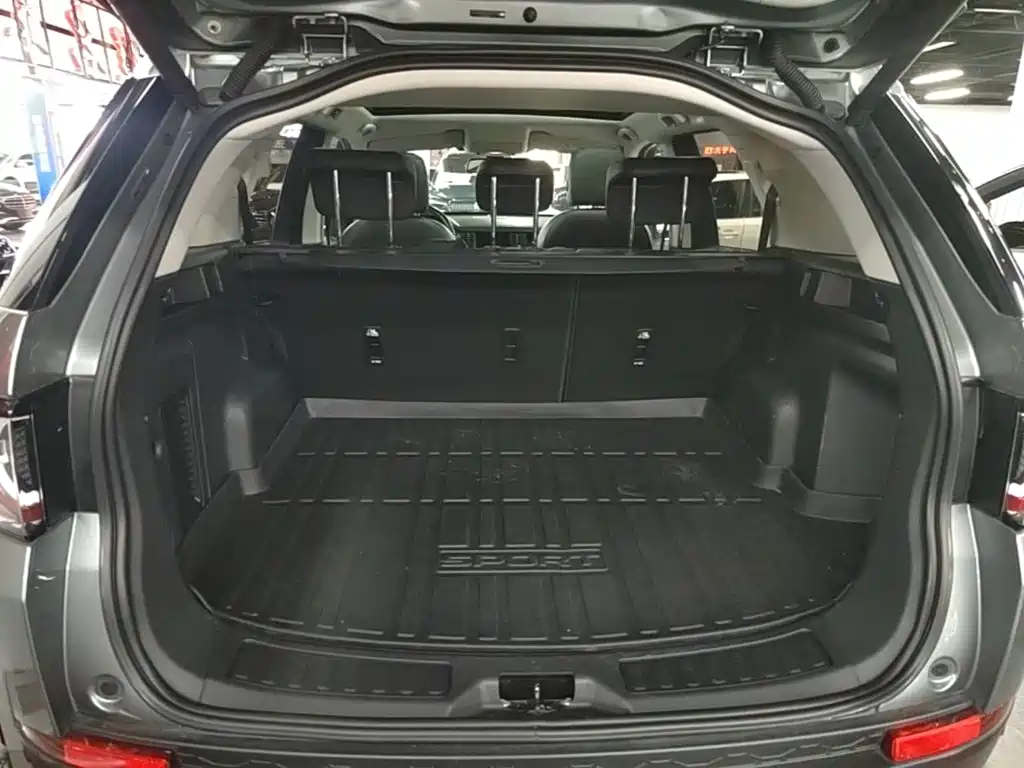 Land Rover Discovery Sport — миниатюра 19