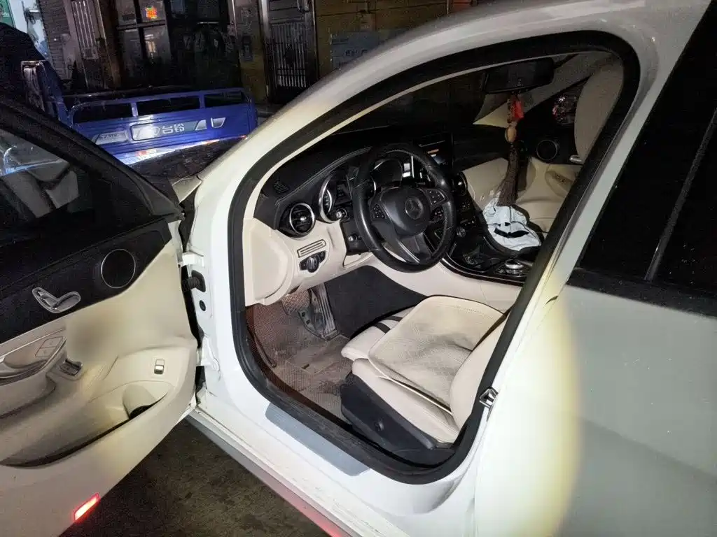 Mercedes-Benz C-Class — миниатюра 14