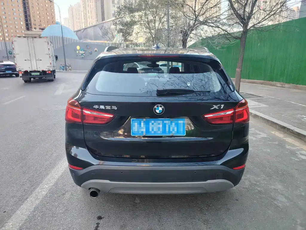 BMW X1