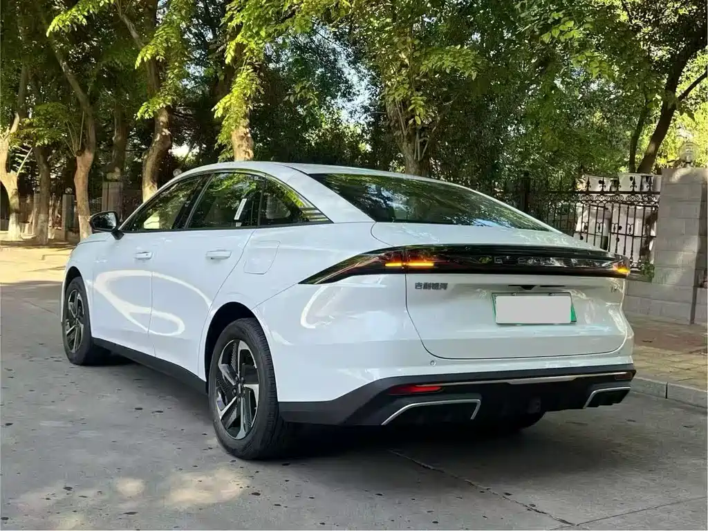 GEELY GALAXY GALAXY L6