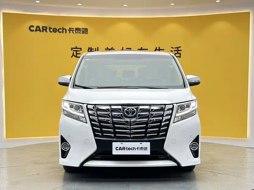 Toyota Alphard — миниатюра 3