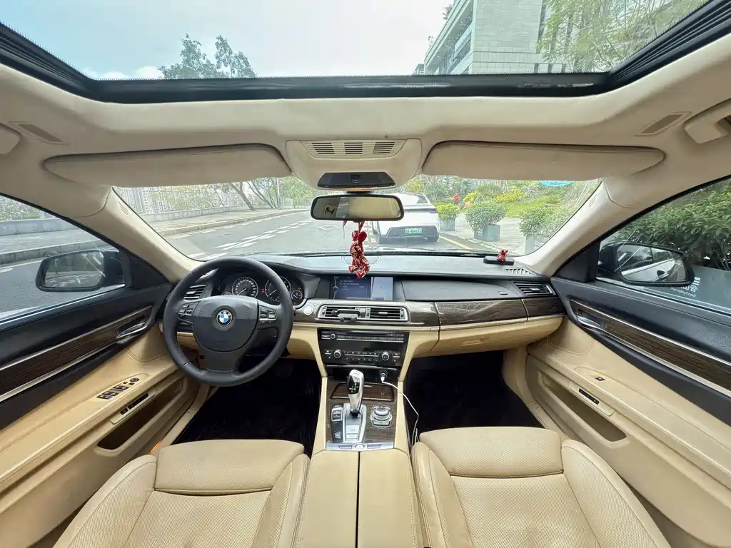 BMW 7 Series 7 2009 740Li Luxury