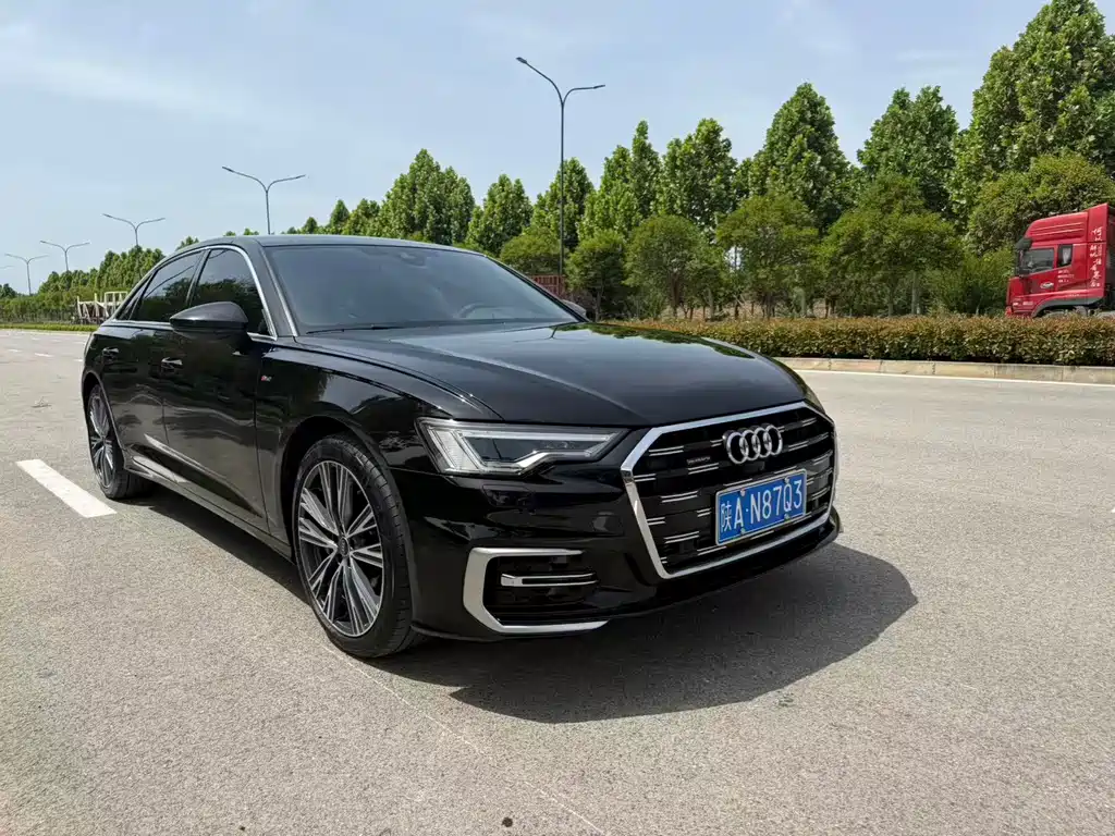 Audi A6L 2023 55 TFSI quattro Premium