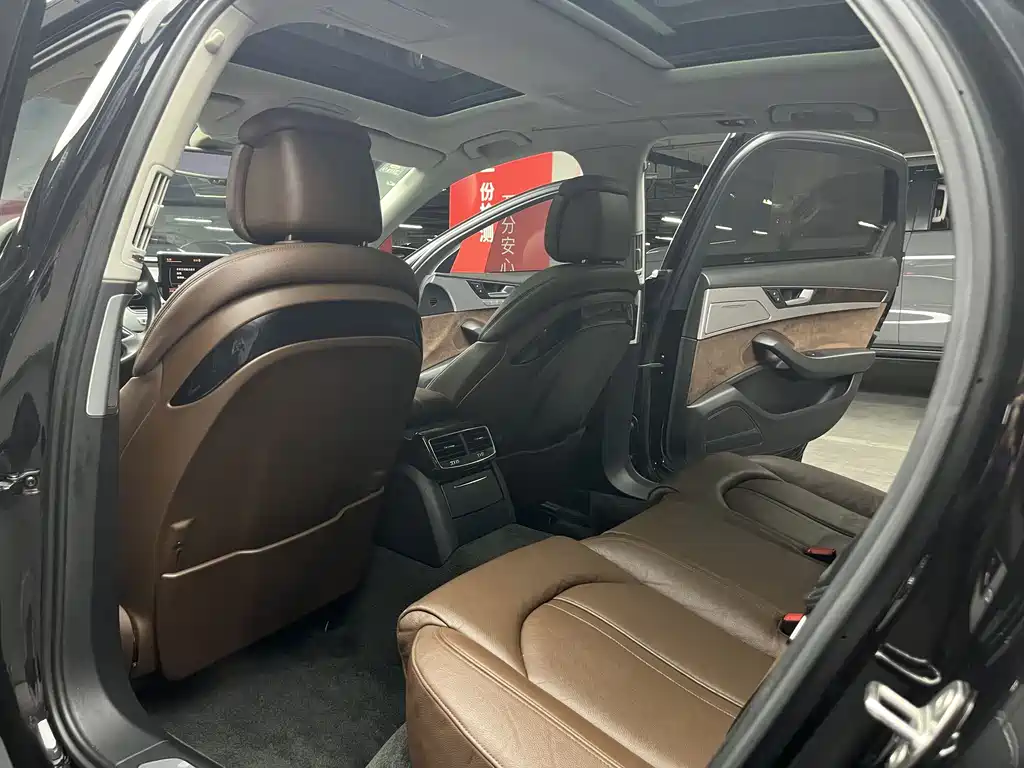 Audi A8 — миниатюра 9
