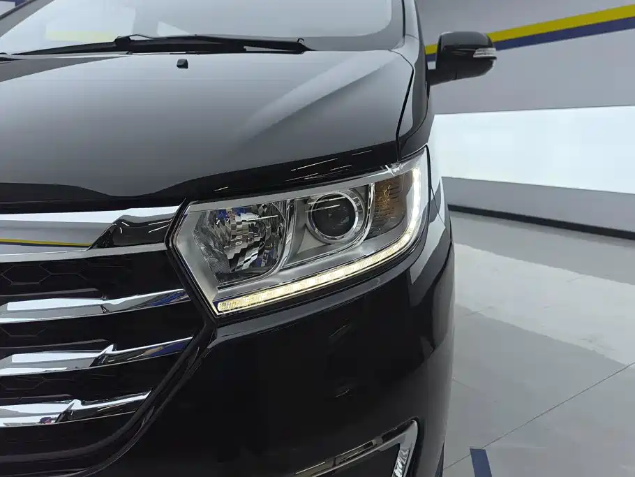 JAC Refine Refine M3 — миниатюра 5
