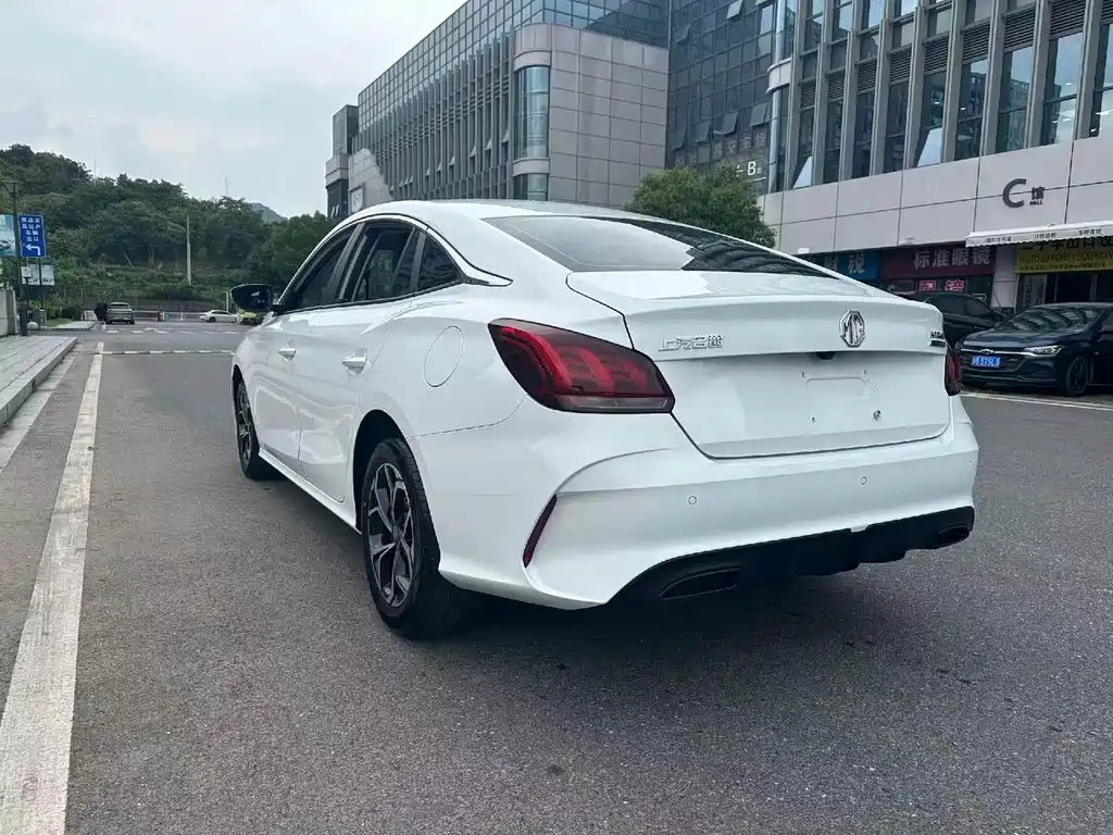 MG MG5 — миниатюра 8