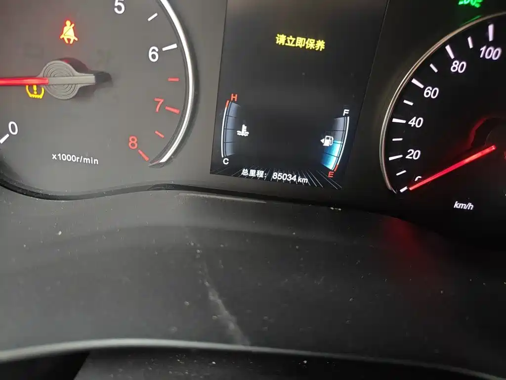 BYD MAX — миниатюра 5