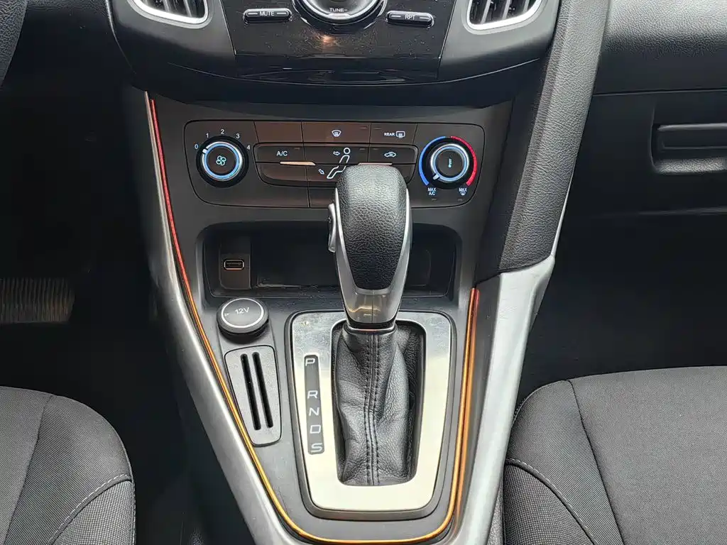 Ford Focus — миниатюра 13