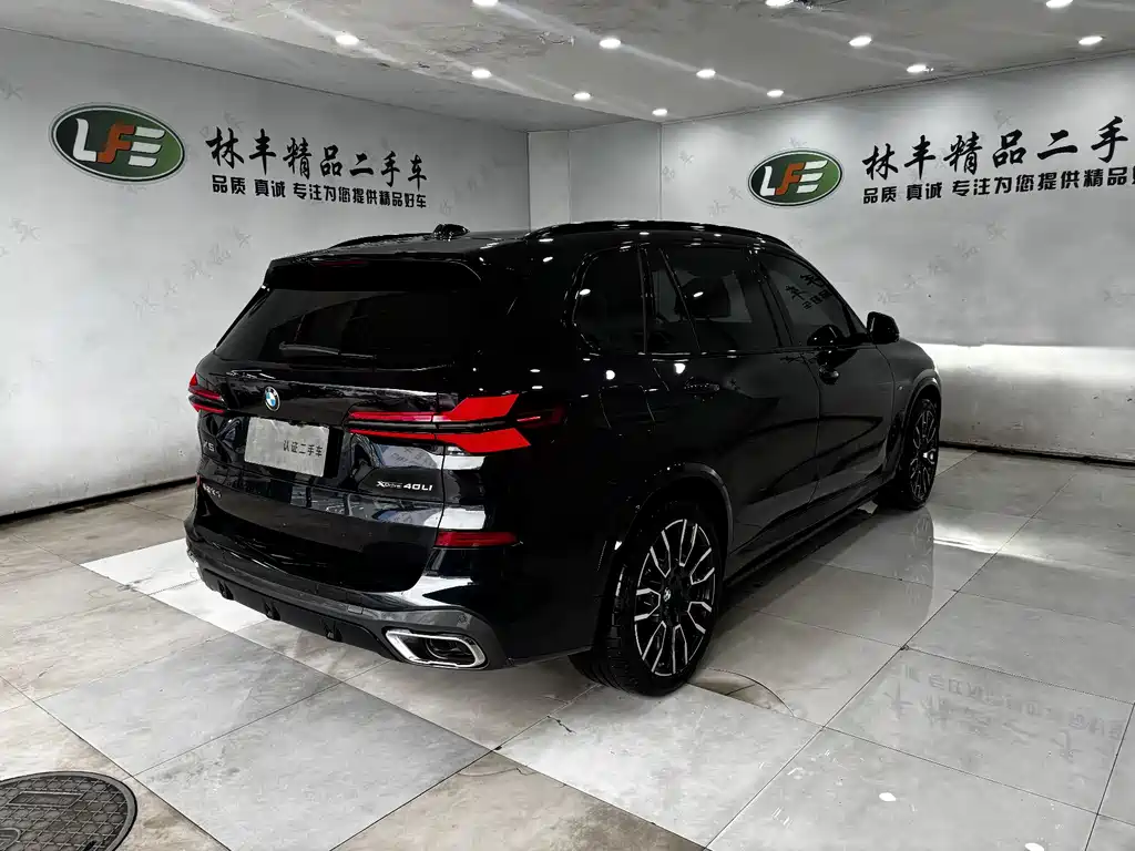 BMW X5 2025 xDrive 40Li M Sport