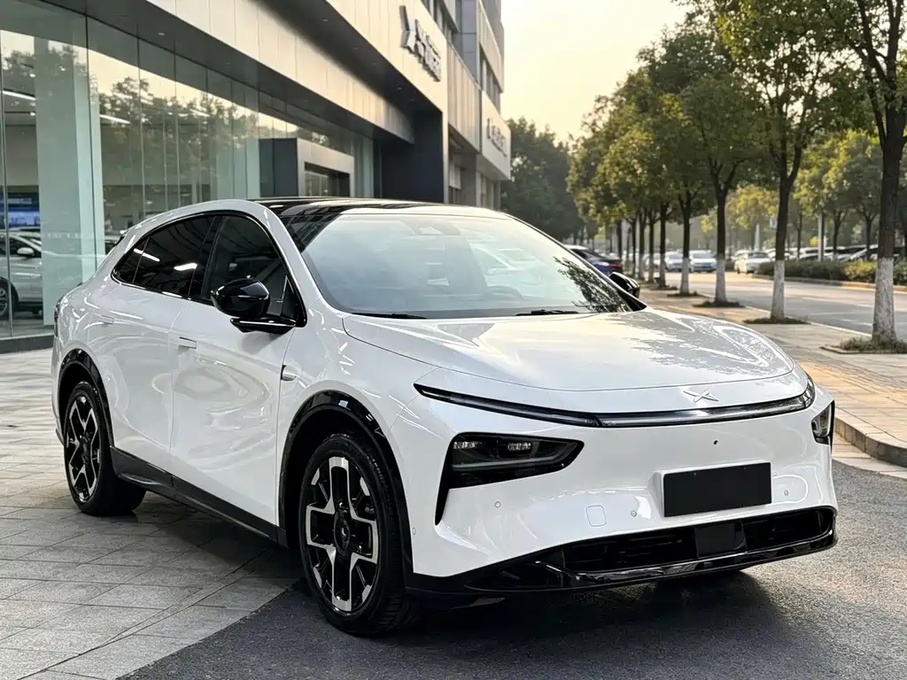 XPeng PengG7 — миниатюра 2