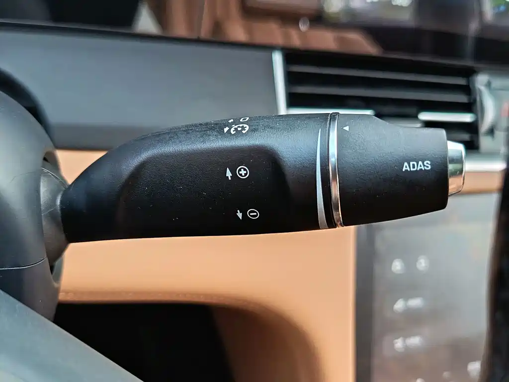 Li Auto Li ONE — миниатюра 16