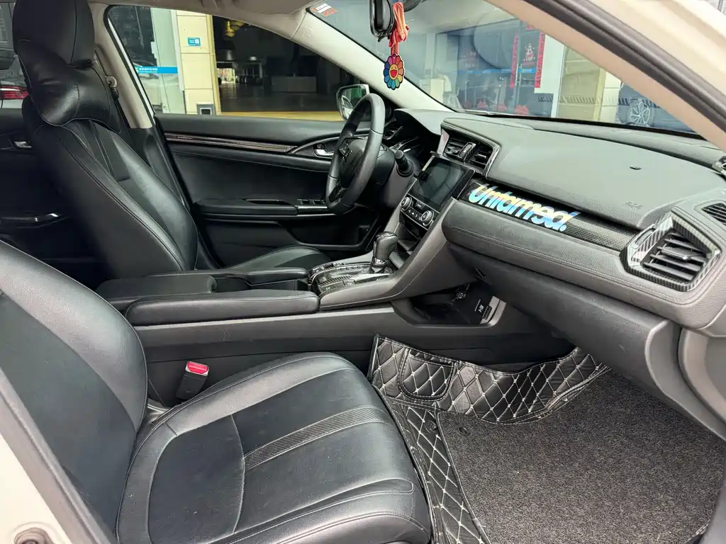Honda Civic — миниатюра 7