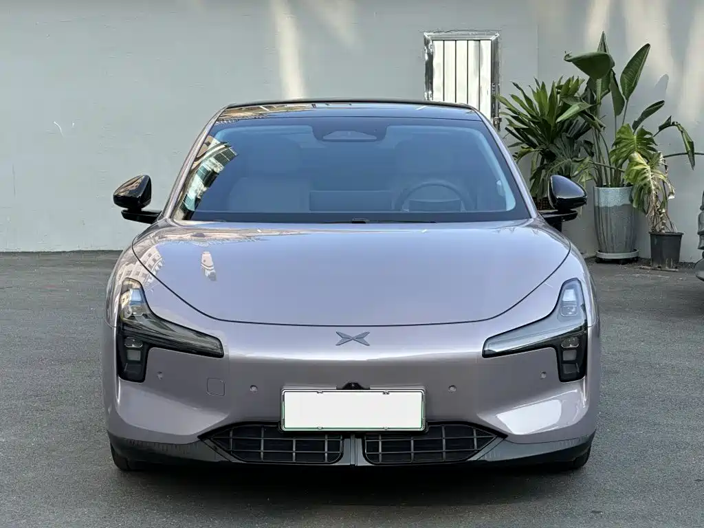 XPeng MONA M03 — миниатюра 2