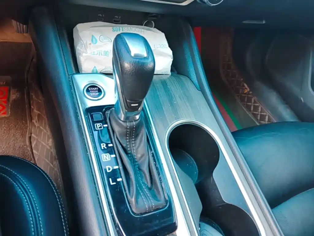Nissan Teana — миниатюра 14