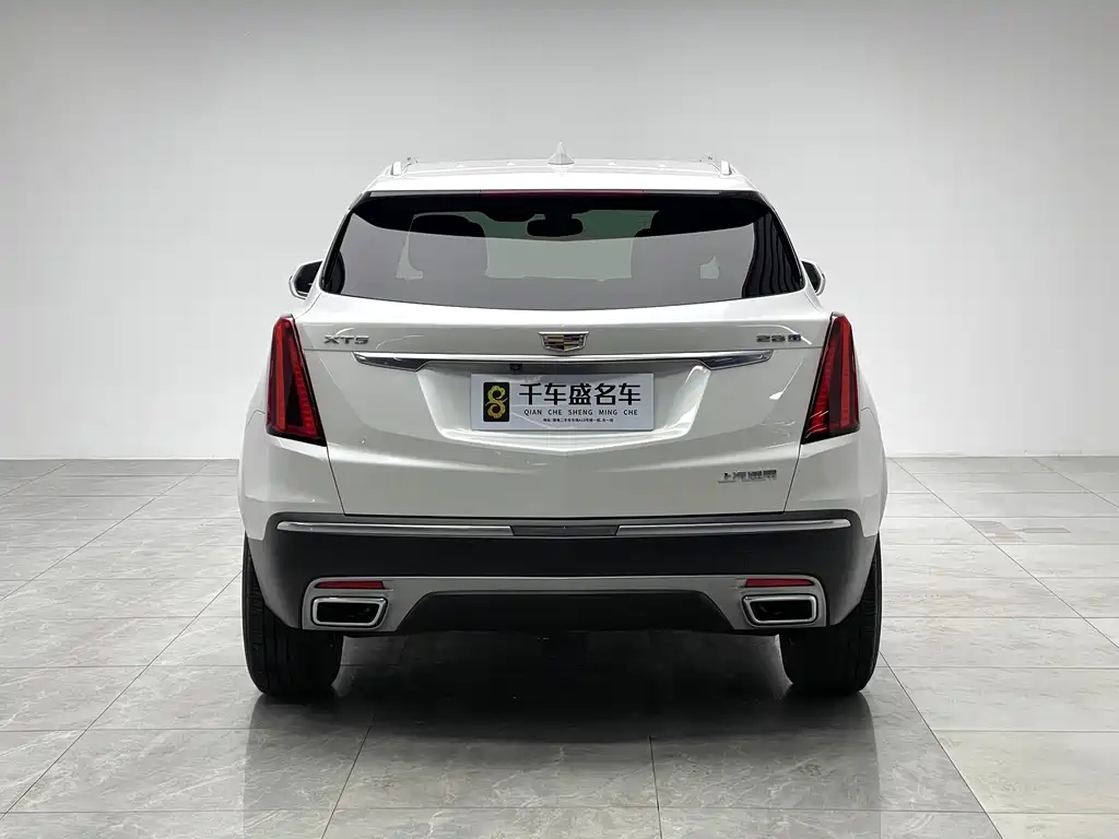 CADILLAC XT5