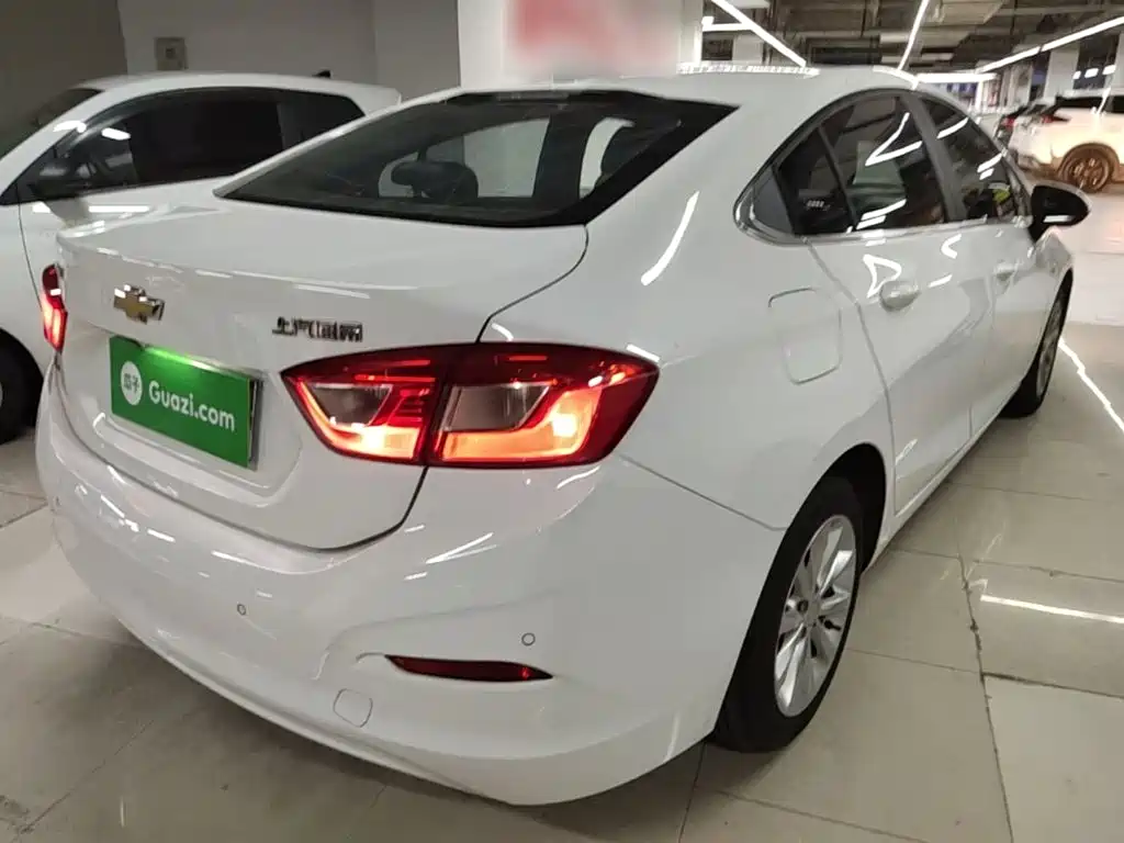 Chevrolet Cruze — миниатюра 8