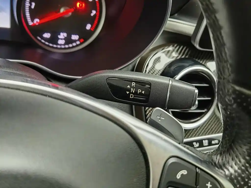 Mercedes-Benz C-Class — миниатюра 13