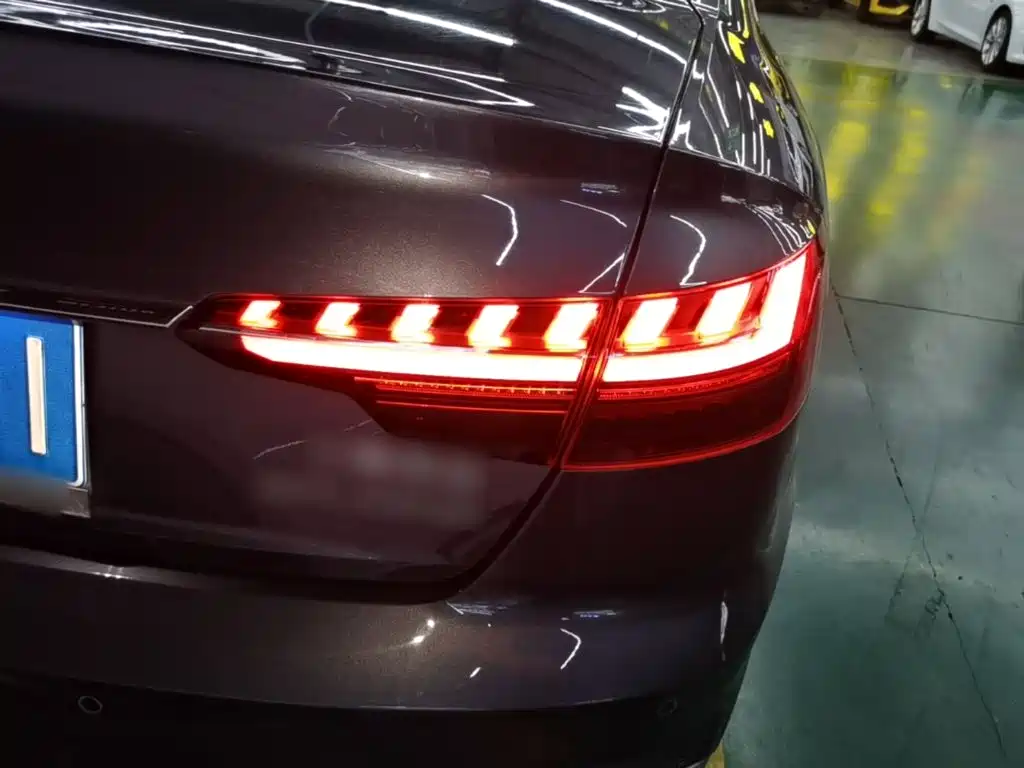 Audi A4L — миниатюра 8