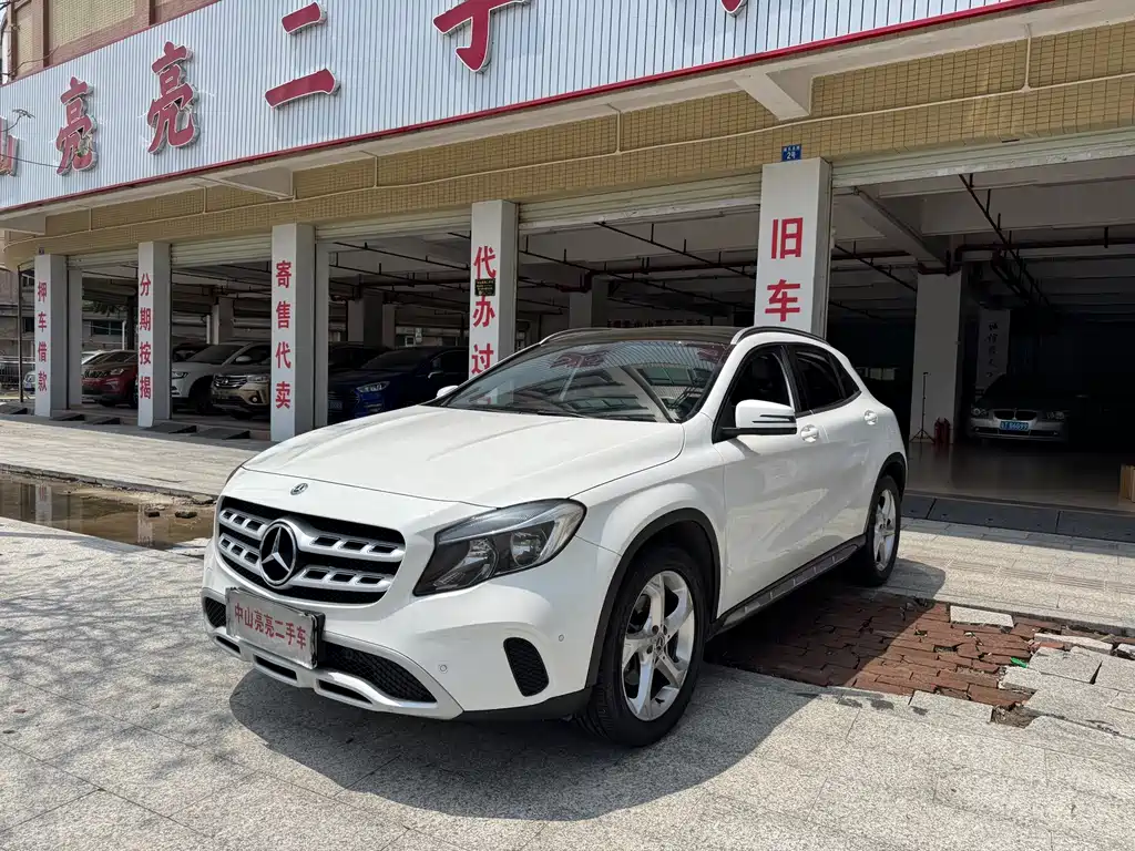 Mercedes-Benz GLA