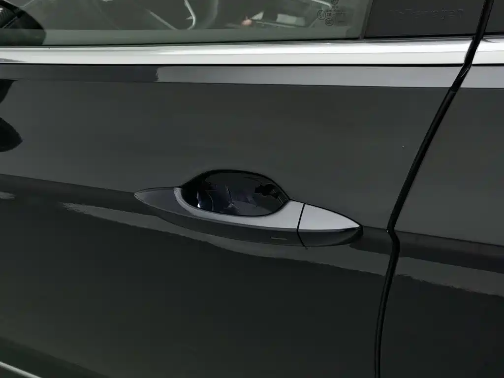 Volkswagen 迈腾 PHEV — миниатюра 18