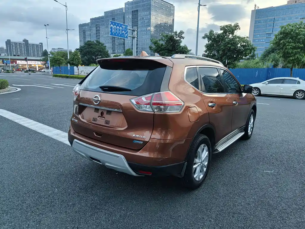 Nissan X-Trail — миниатюра 8