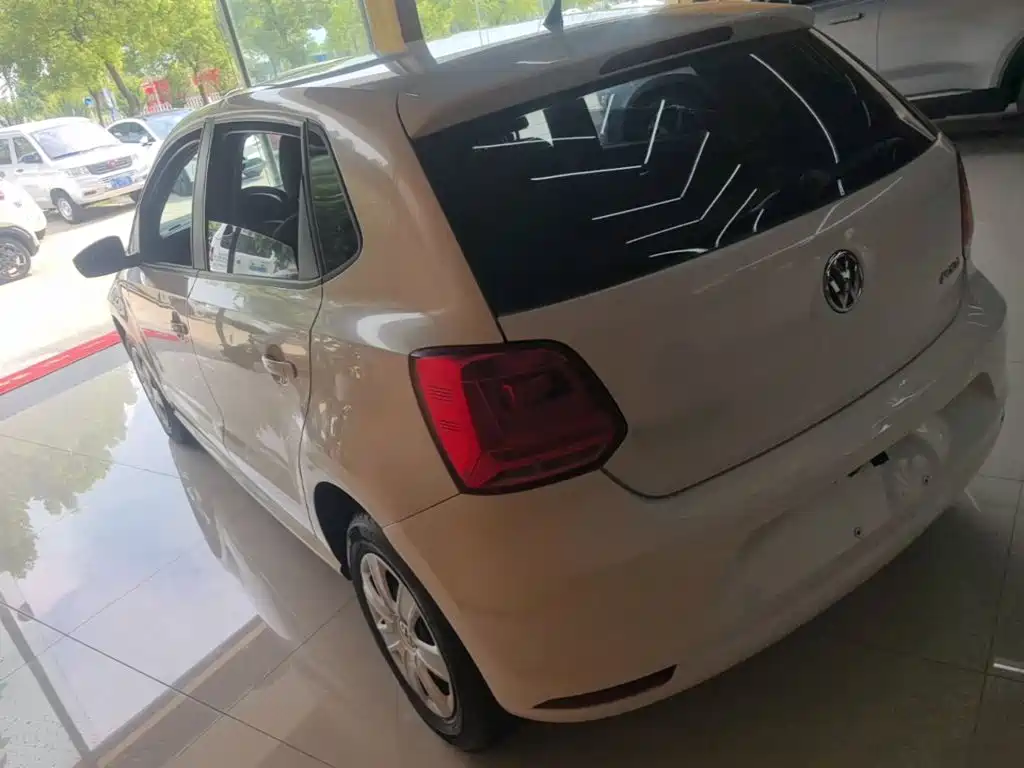 Volkswagen Polo — миниатюра 5