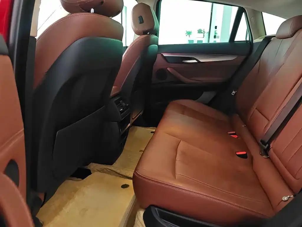 BMW X6 — миниатюра 11