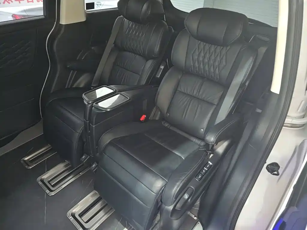 Honda Elysion — миниатюра 17