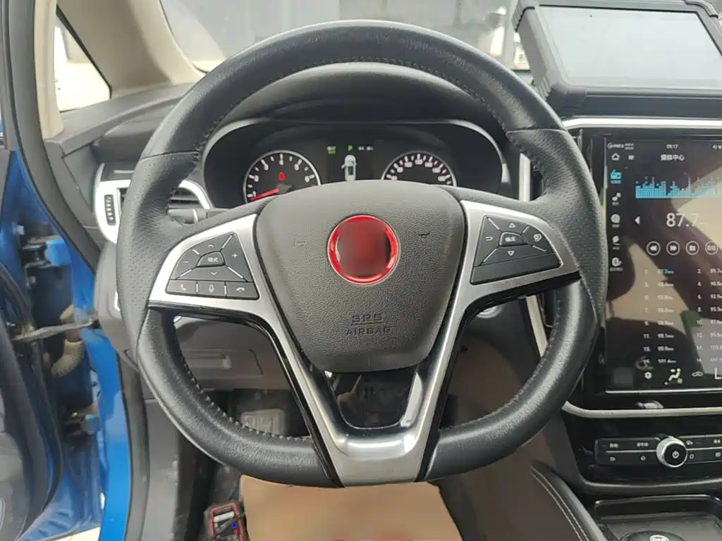 BYD MAX — миниатюра 11