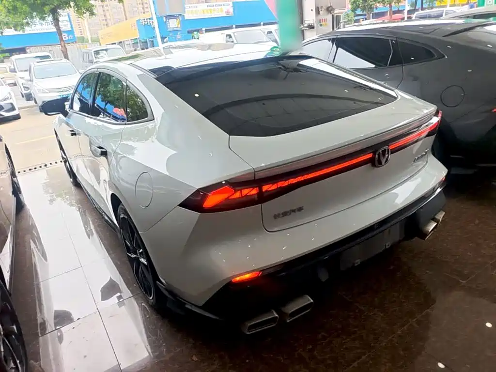 Changan UNI-V — миниатюра 5