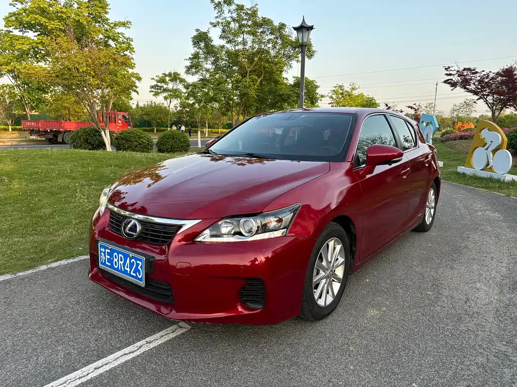 Lexus CT 2012