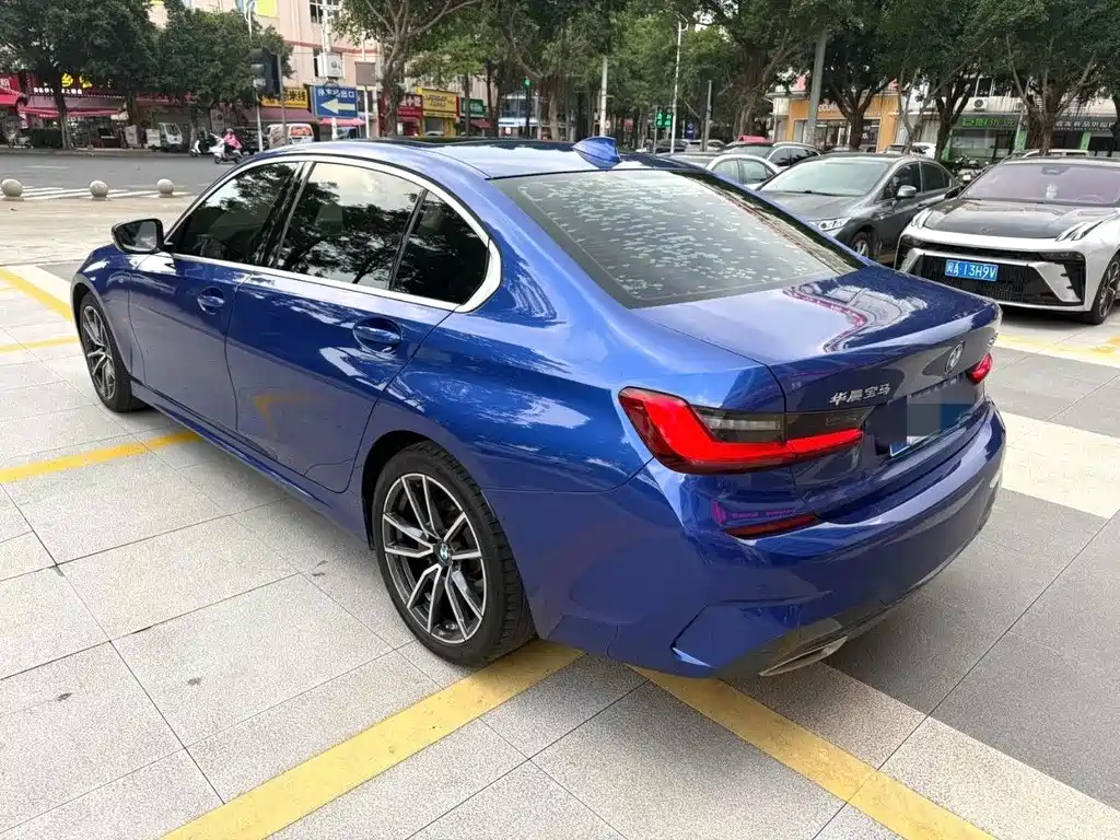 BMW 3 Series 3 2022 325Li M Sport