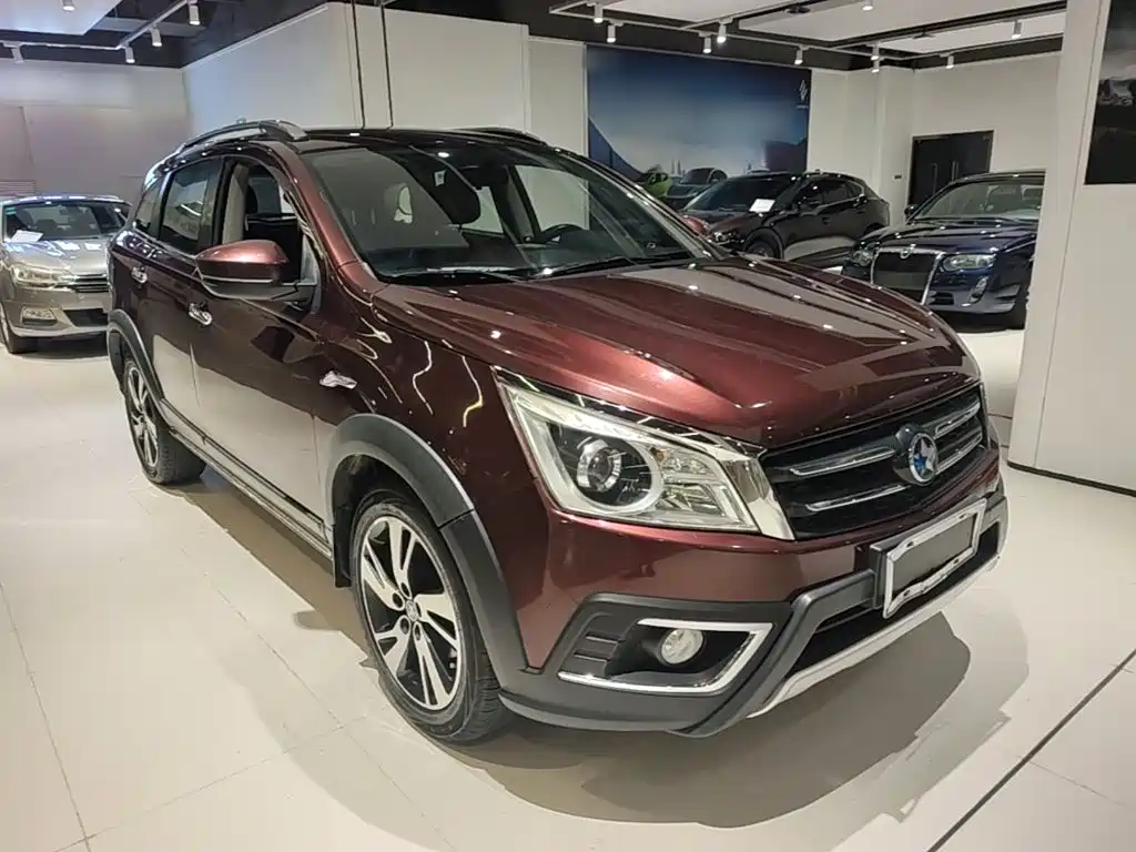 Venucia T70X — миниатюра 4