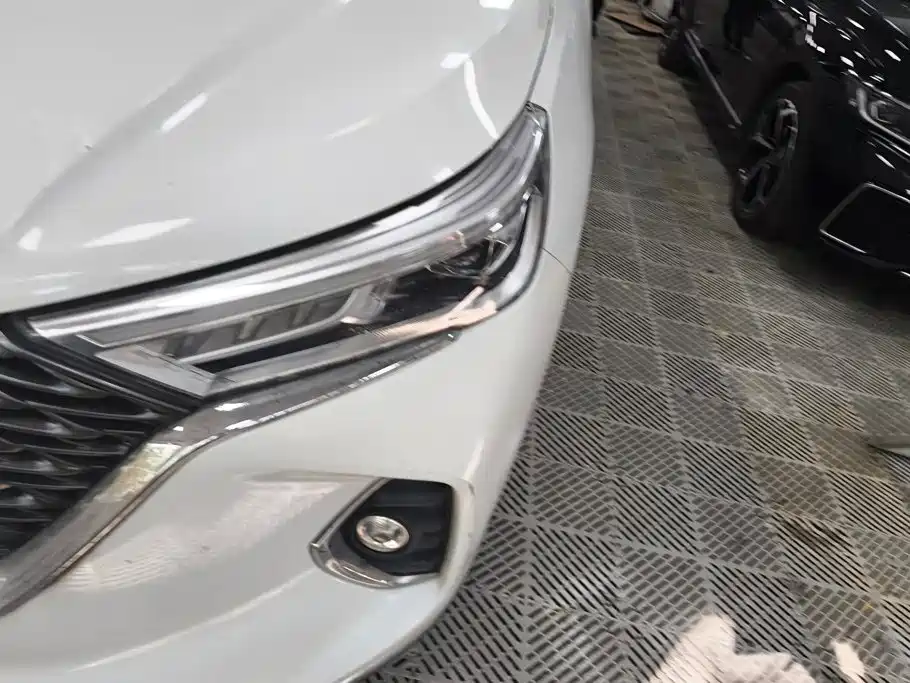 Haval M6 — миниатюра 5