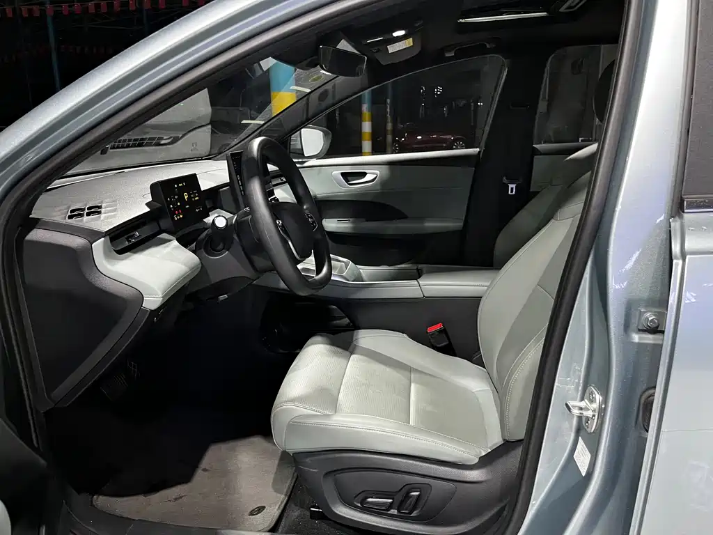 Roewe D6 — миниатюра 6