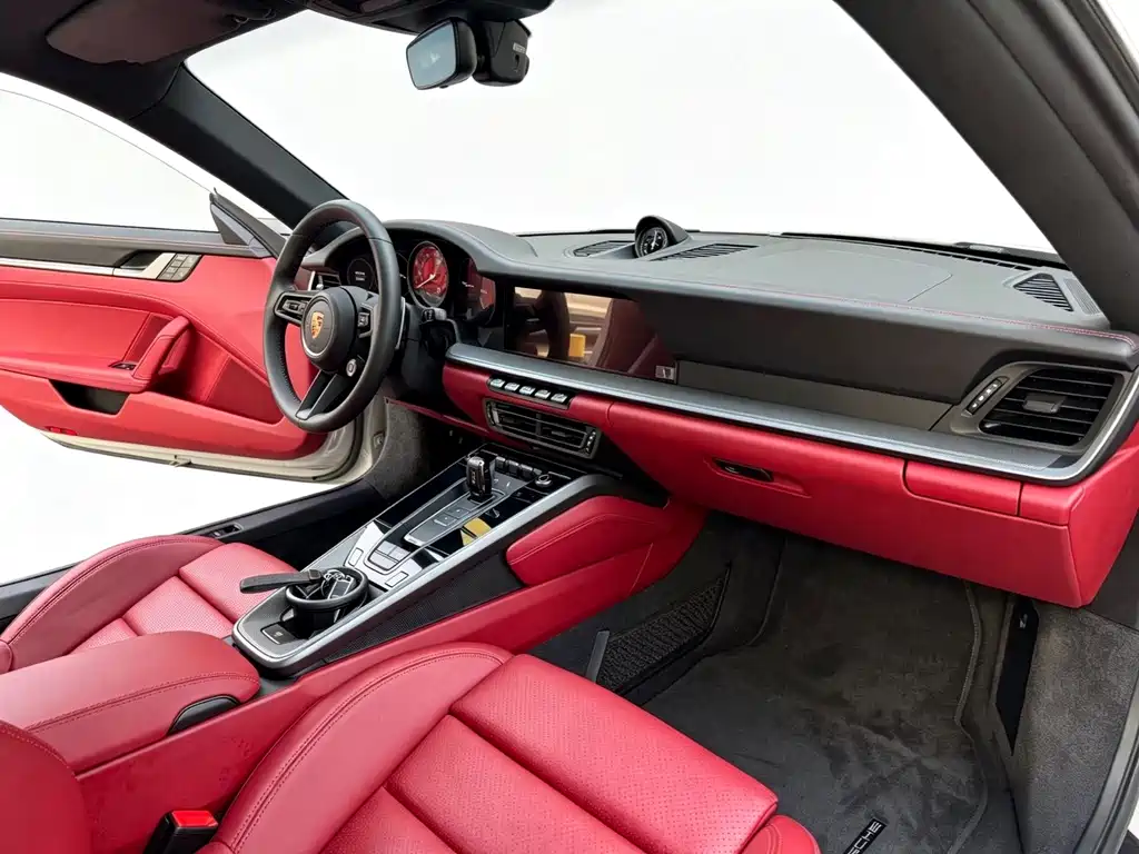 Porsche 911 2023 Carrera 3.0T