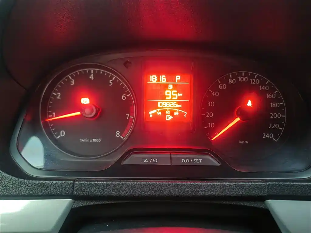 Volkswagen Jetta — миниатюра 7